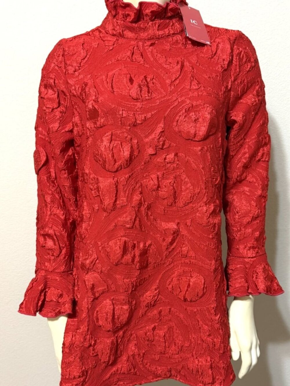 NWT-IC Collection red Embossed textured Ruffle neck zip back -Large-$228.00